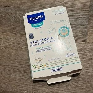 Mustela Stelatopia skin smoothing pajamas 6-12 months